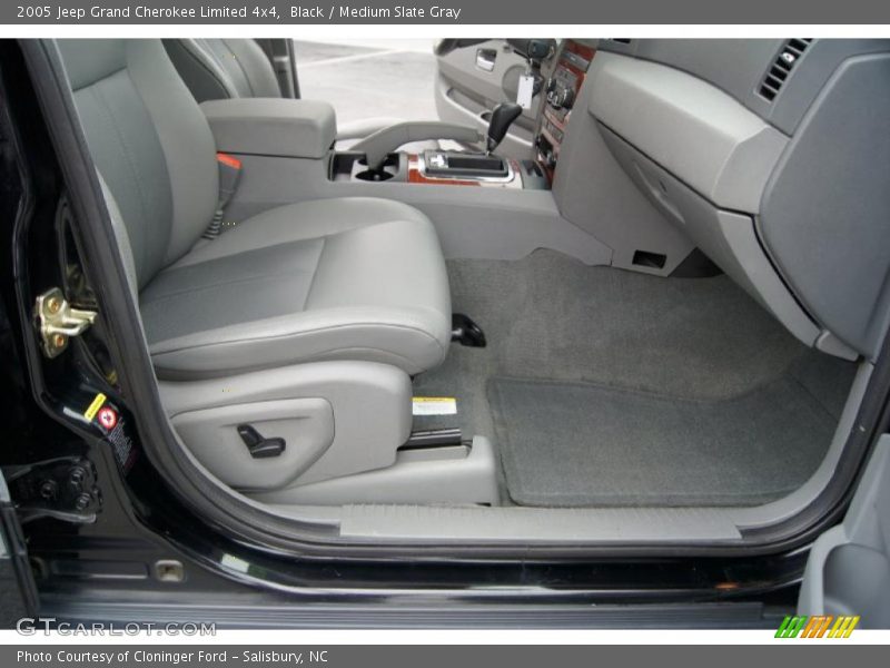 Black / Medium Slate Gray 2005 Jeep Grand Cherokee Limited 4x4