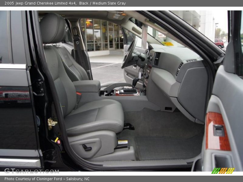 Black / Medium Slate Gray 2005 Jeep Grand Cherokee Limited 4x4