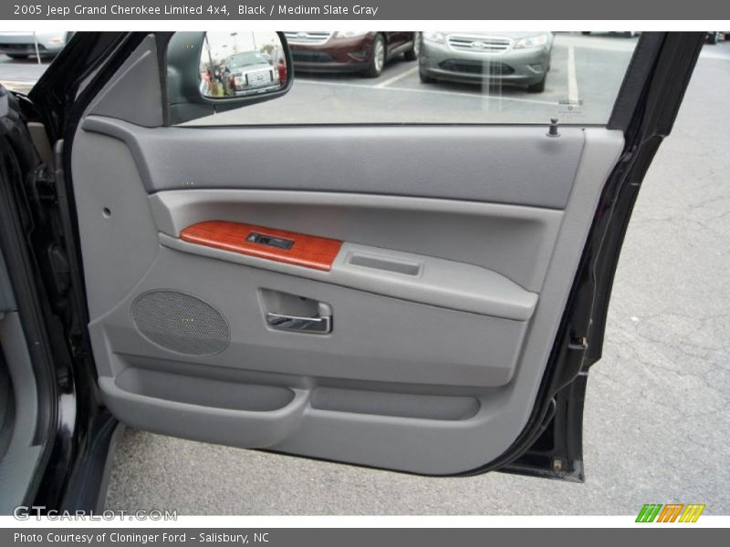 Black / Medium Slate Gray 2005 Jeep Grand Cherokee Limited 4x4