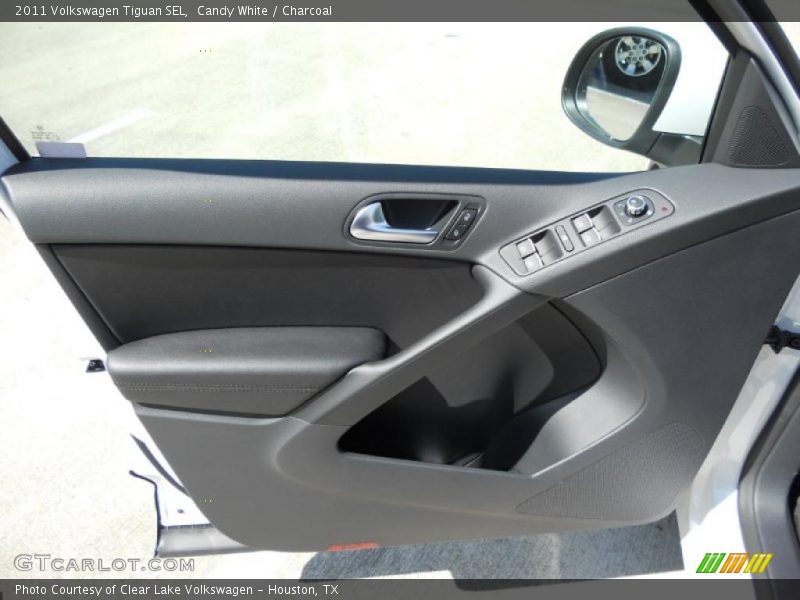 Candy White / Charcoal 2011 Volkswagen Tiguan SEL