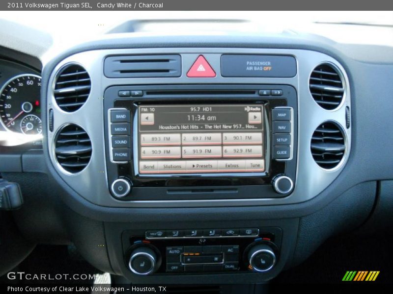 Controls of 2011 Tiguan SEL
