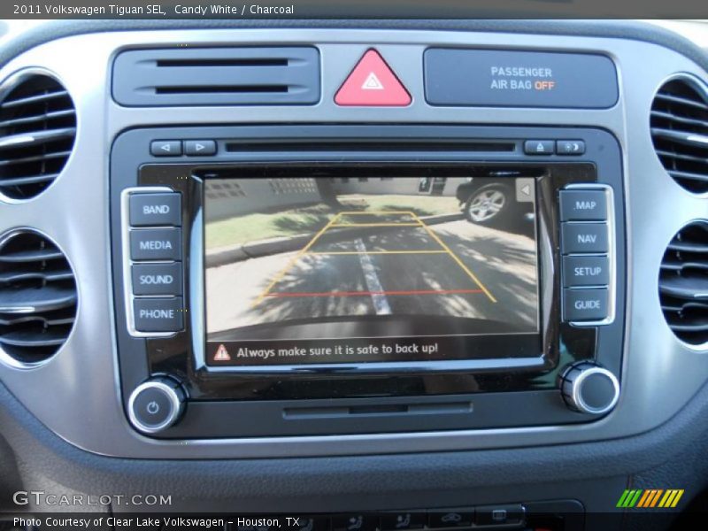 Candy White / Charcoal 2011 Volkswagen Tiguan SEL