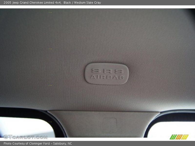 Black / Medium Slate Gray 2005 Jeep Grand Cherokee Limited 4x4