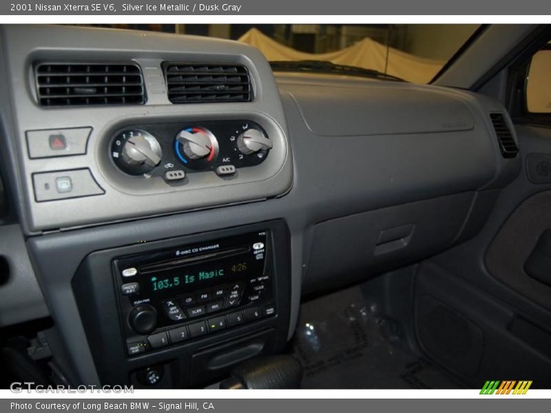 Silver Ice Metallic / Dusk Gray 2001 Nissan Xterra SE V6