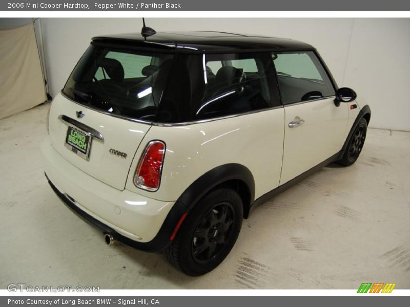 Pepper White / Panther Black 2006 Mini Cooper Hardtop