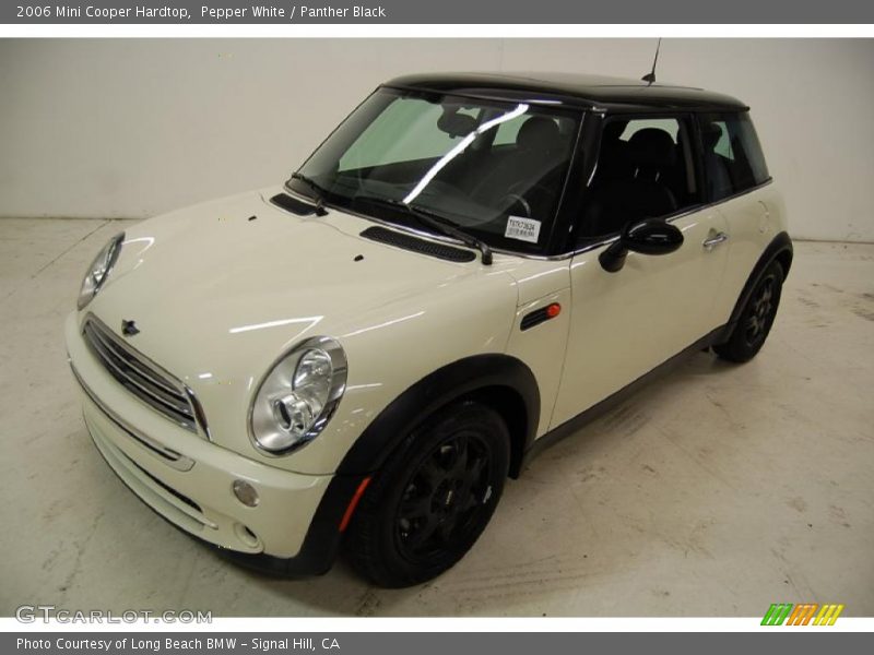 Pepper White / Panther Black 2006 Mini Cooper Hardtop
