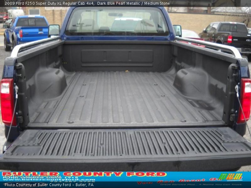 Dark Blue Pearl Metallic / Medium Stone 2009 Ford F250 Super Duty XL Regular Cab 4x4