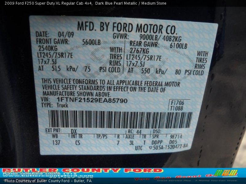 Dark Blue Pearl Metallic / Medium Stone 2009 Ford F250 Super Duty XL Regular Cab 4x4