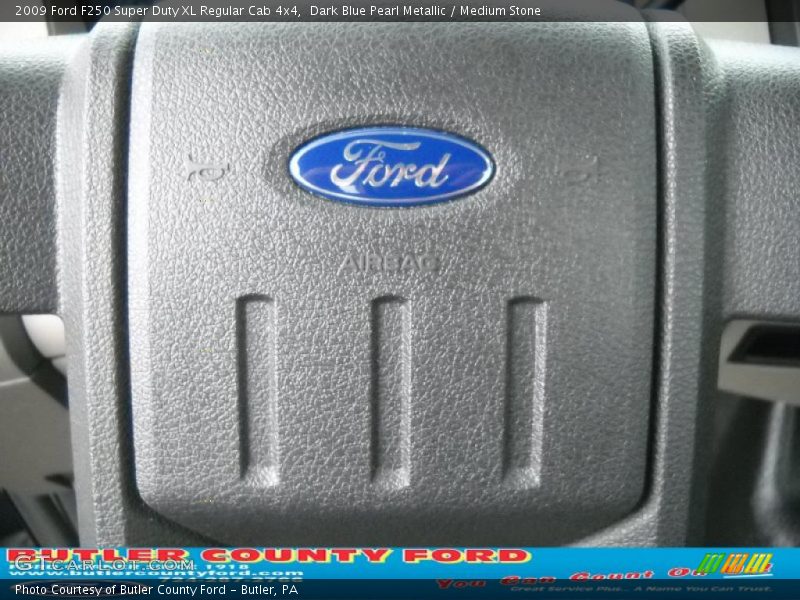 Dark Blue Pearl Metallic / Medium Stone 2009 Ford F250 Super Duty XL Regular Cab 4x4