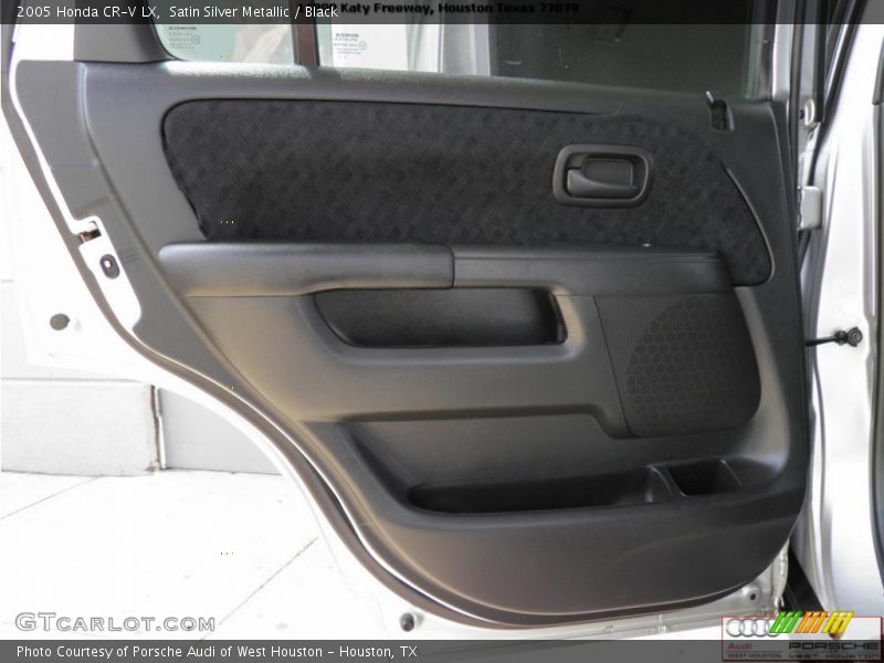 Satin Silver Metallic / Black 2005 Honda CR-V LX
