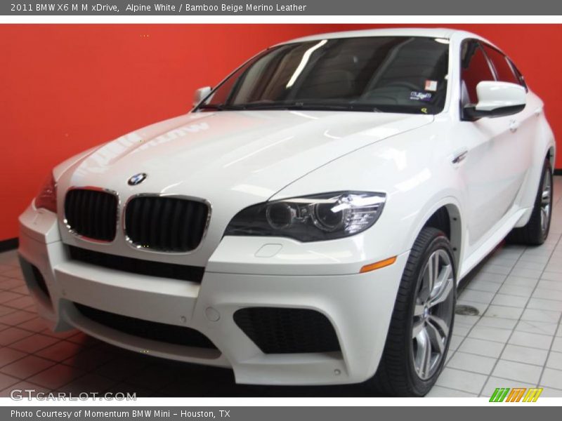 Front 3/4 View of 2011 X6 M M xDrive