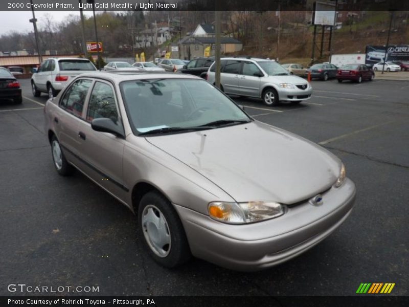 Front 3/4 View of 2000 Prizm 