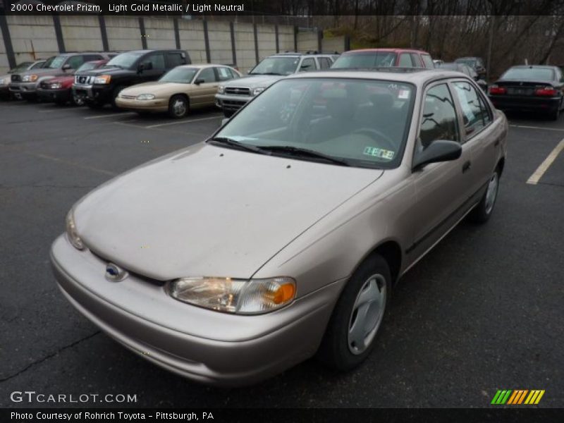 Front 3/4 View of 2000 Prizm 