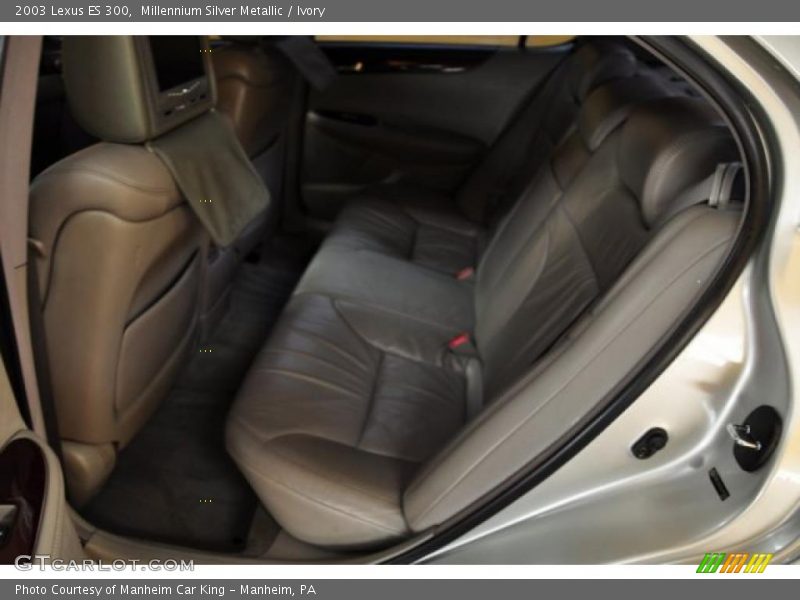 Millennium Silver Metallic / Ivory 2003 Lexus ES 300