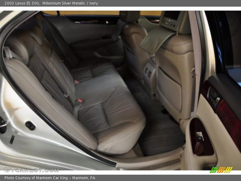 Millennium Silver Metallic / Ivory 2003 Lexus ES 300