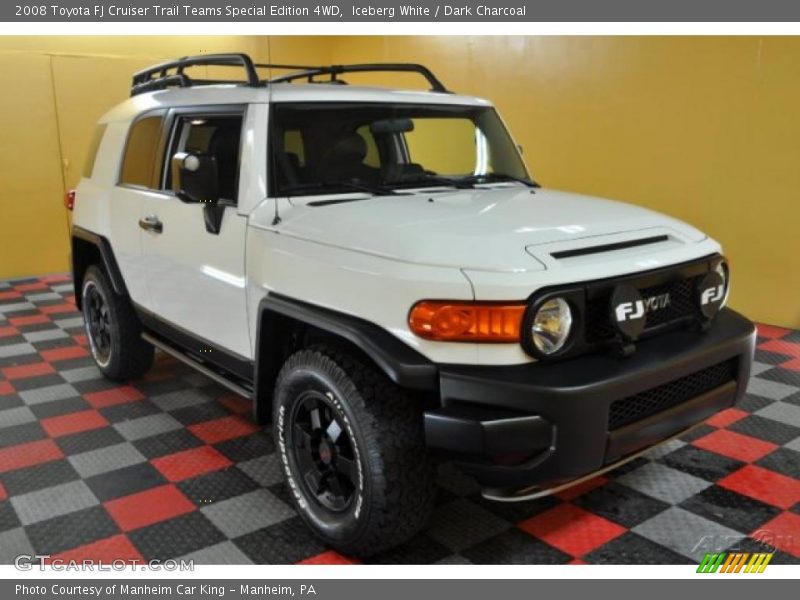 Custom Wheels of 2008 FJ Cruiser Trail Teams Special Edition 4WD