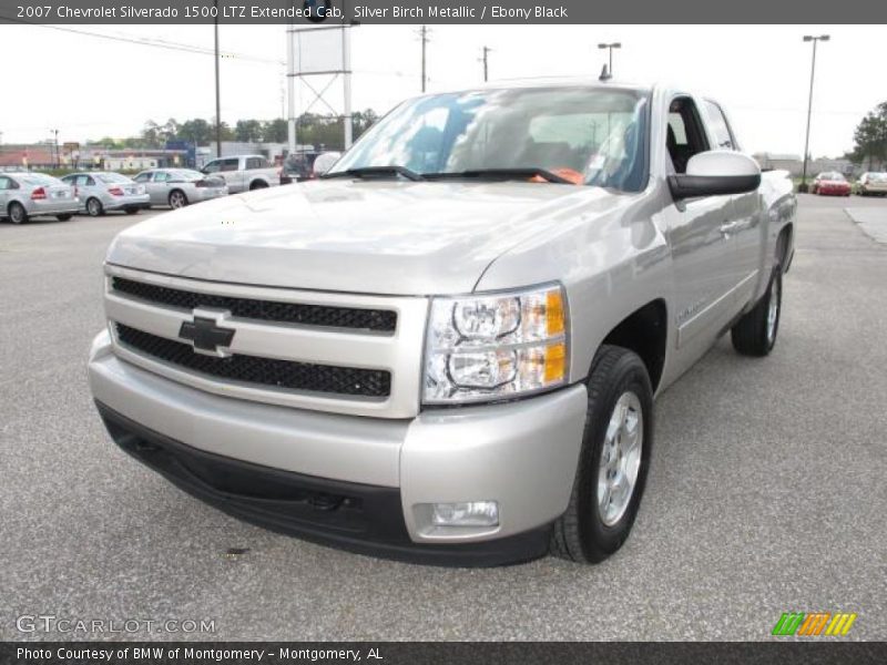 Front 3/4 View of 2007 Silverado 1500 LTZ Extended Cab