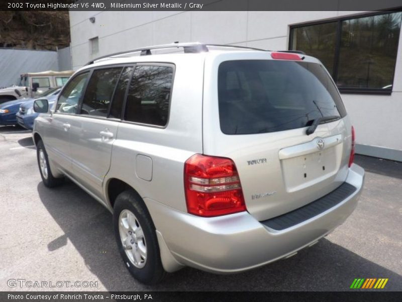 Millennium Silver Metallic / Gray 2002 Toyota Highlander V6 4WD