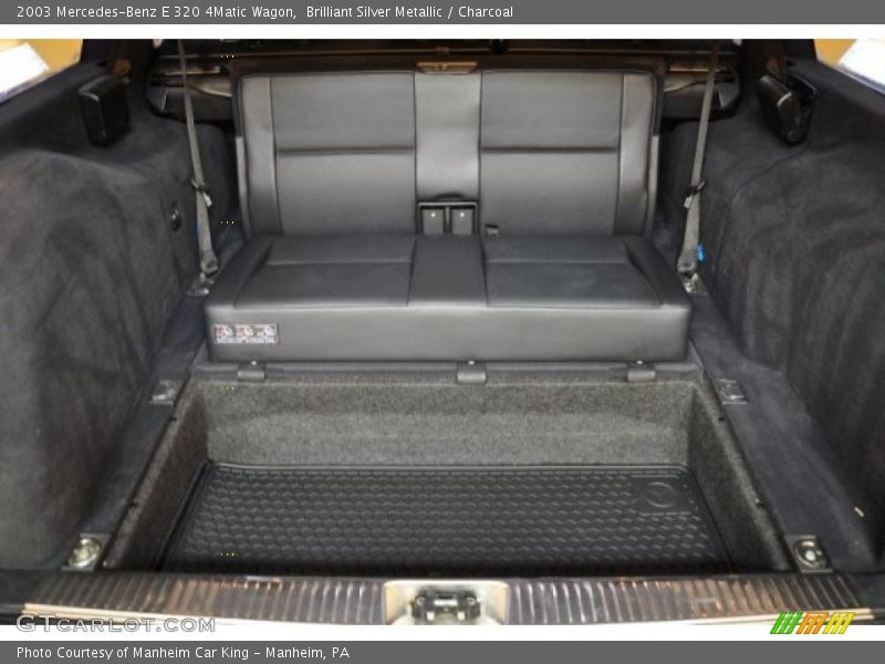  2003 E 320 4Matic Wagon Trunk