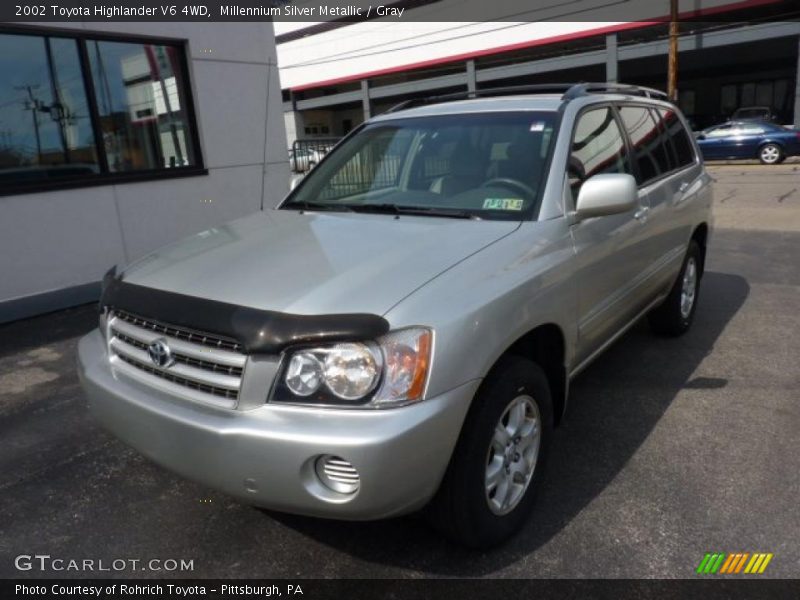 Millennium Silver Metallic / Gray 2002 Toyota Highlander V6 4WD