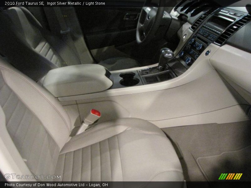 Ingot Silver Metallic / Light Stone 2010 Ford Taurus SE