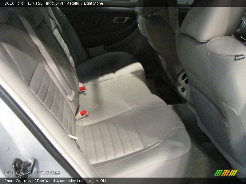 Ingot Silver Metallic / Light Stone 2010 Ford Taurus SE