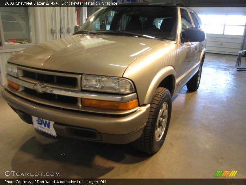 Light Pewter Metallic / Graphite 2003 Chevrolet Blazer LS 4x4