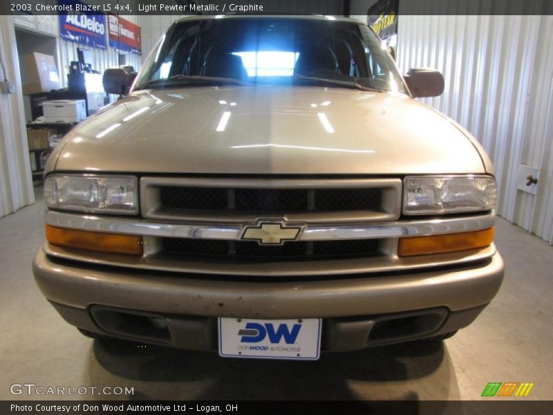 Light Pewter Metallic / Graphite 2003 Chevrolet Blazer LS 4x4