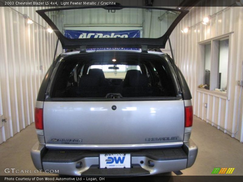 Light Pewter Metallic / Graphite 2003 Chevrolet Blazer LS 4x4
