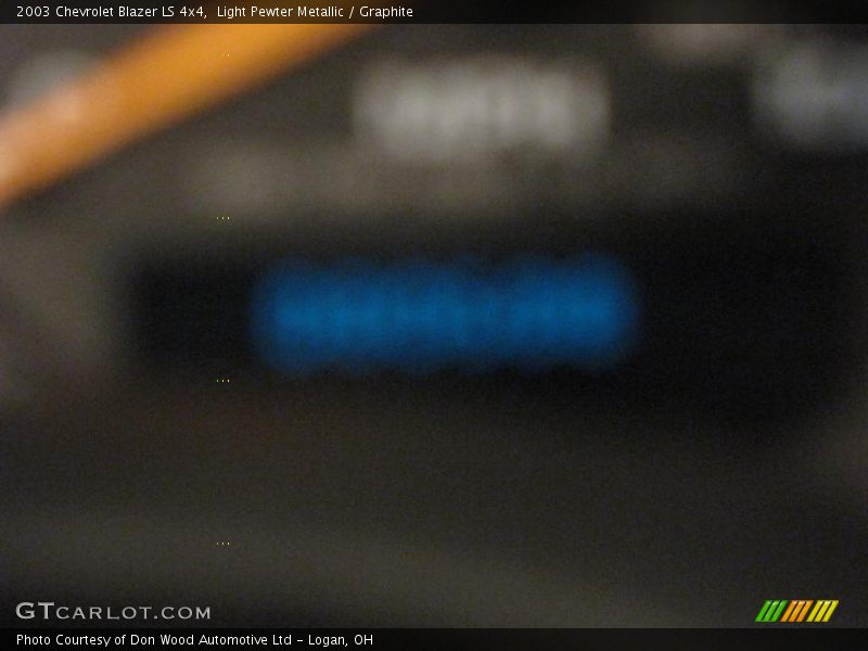 Light Pewter Metallic / Graphite 2003 Chevrolet Blazer LS 4x4