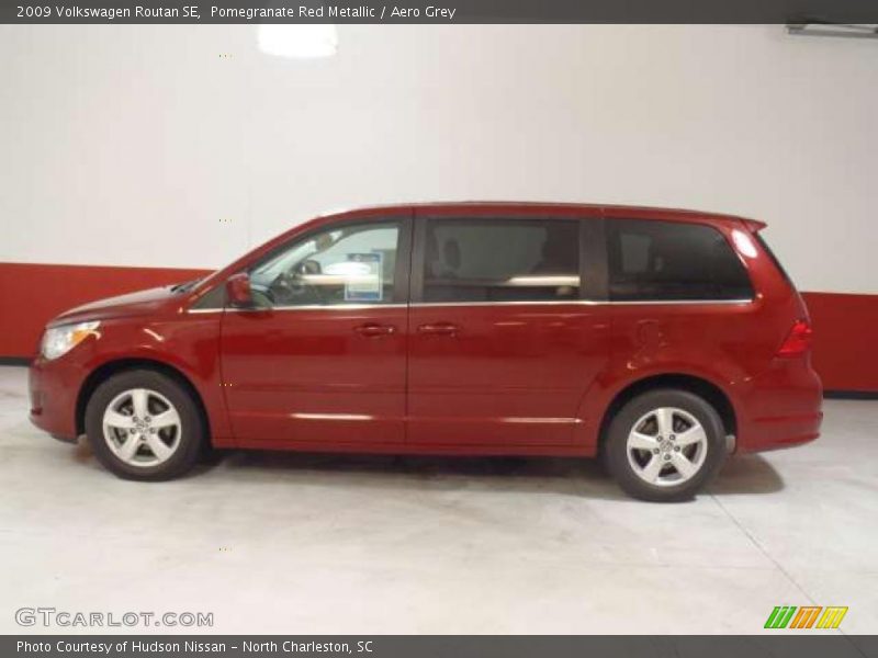 Pomegranate Red Metallic / Aero Grey 2009 Volkswagen Routan SE