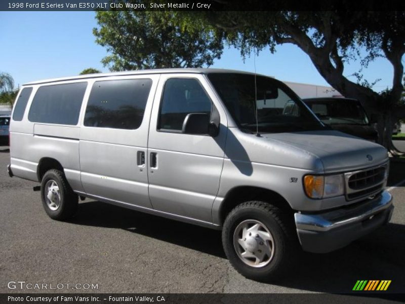 Front 3/4 View of 1998 E Series Van E350 XLT Club Wagon