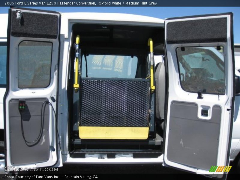 Oxford White / Medium Flint Grey 2006 Ford E Series Van E250 Passenger Conversion