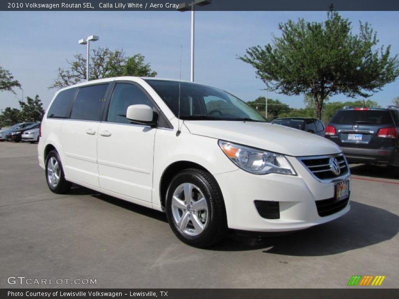 Calla Lilly White / Aero Gray 2010 Volkswagen Routan SEL