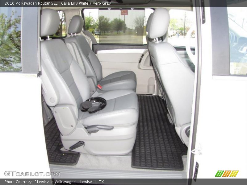Calla Lilly White / Aero Gray 2010 Volkswagen Routan SEL