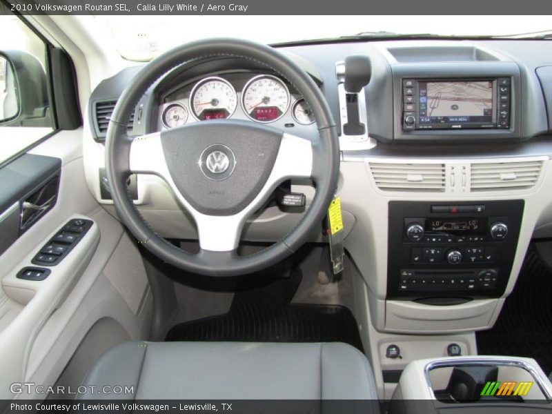 Calla Lilly White / Aero Gray 2010 Volkswagen Routan SEL