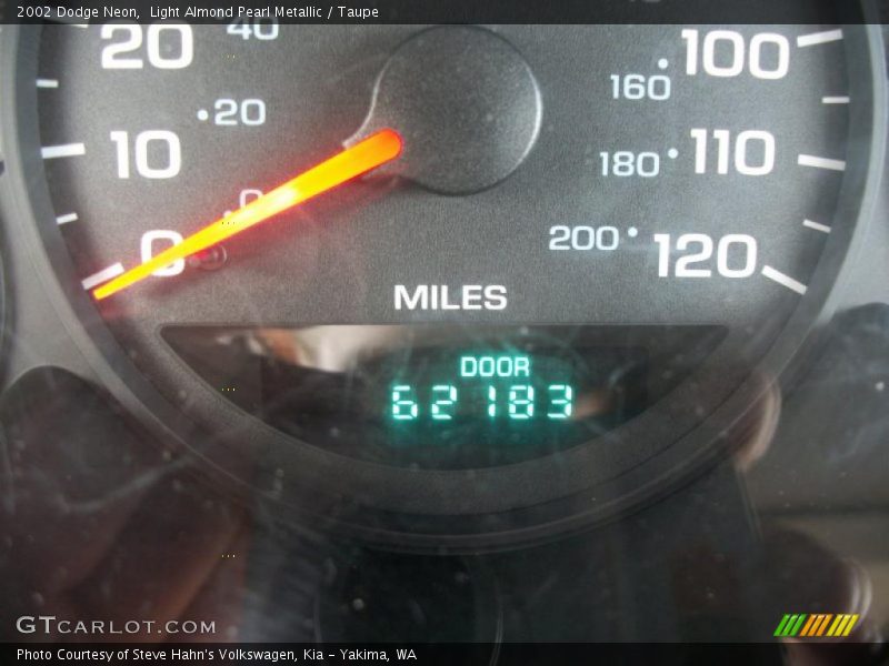 Light Almond Pearl Metallic / Taupe 2002 Dodge Neon