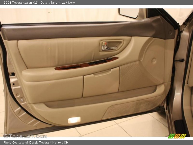 Desert Sand Mica / Ivory 2001 Toyota Avalon XLS