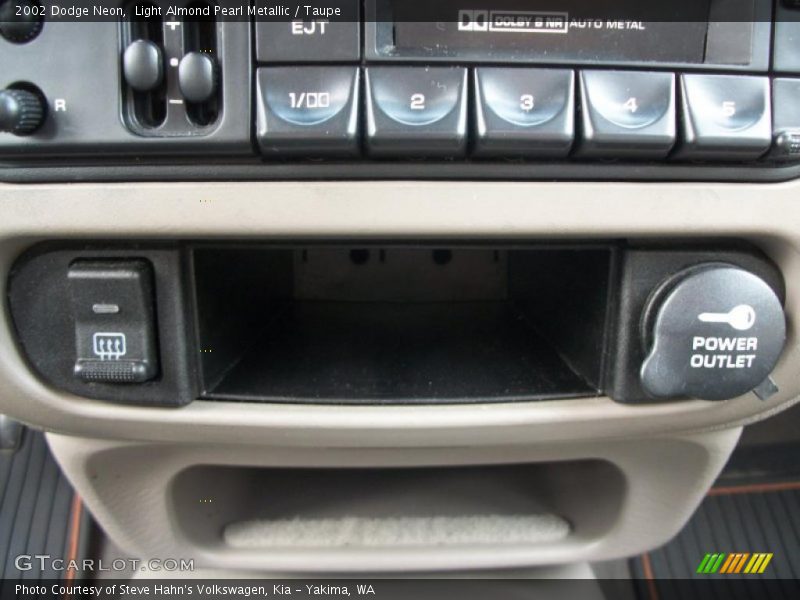 Light Almond Pearl Metallic / Taupe 2002 Dodge Neon