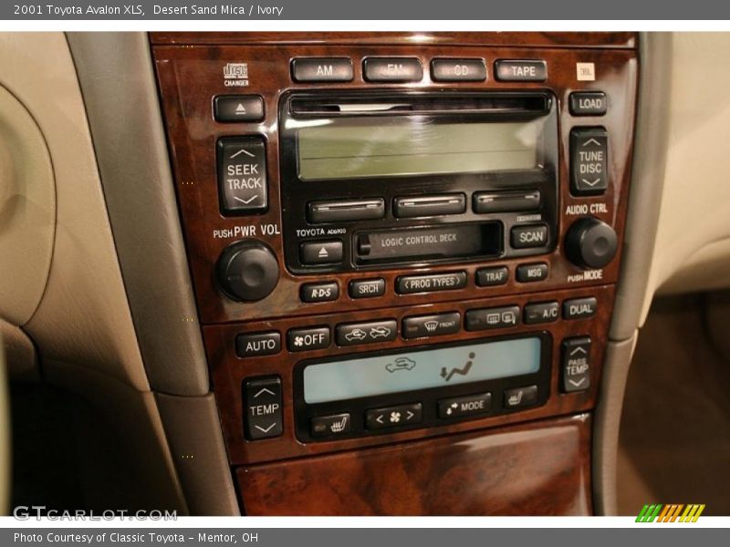 Desert Sand Mica / Ivory 2001 Toyota Avalon XLS