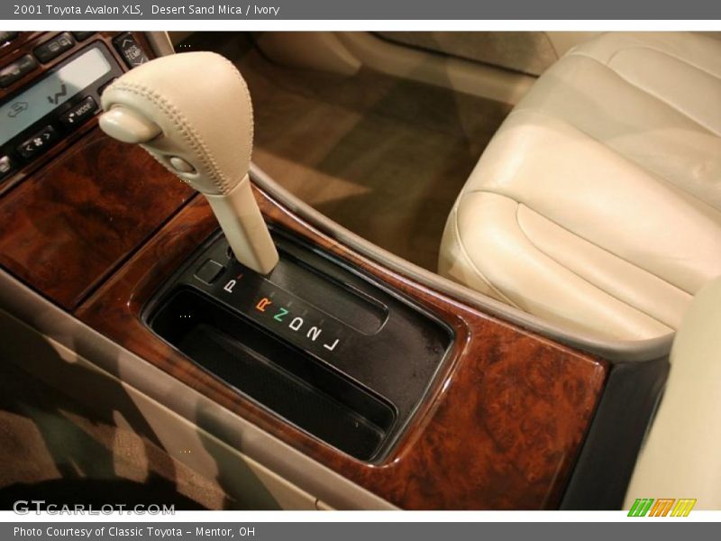 Desert Sand Mica / Ivory 2001 Toyota Avalon XLS