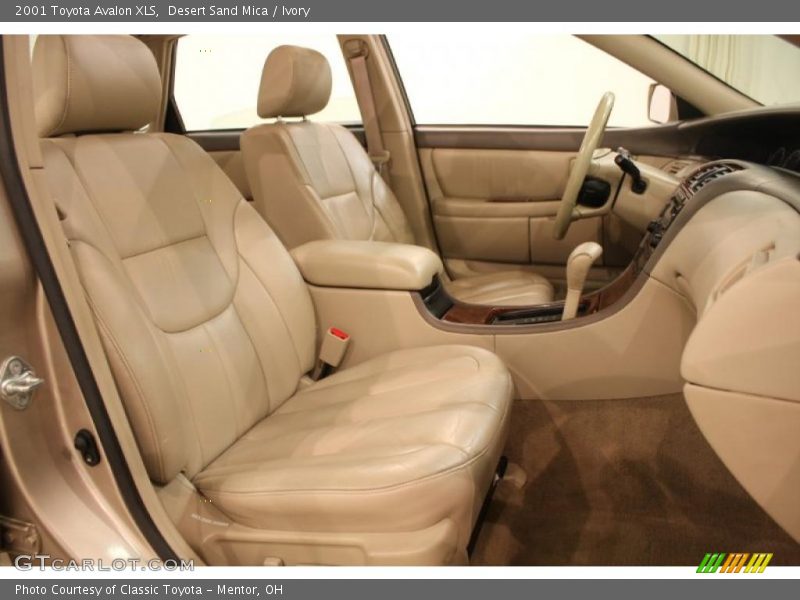 Desert Sand Mica / Ivory 2001 Toyota Avalon XLS