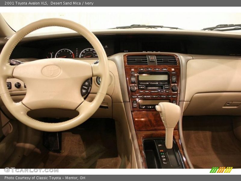 Desert Sand Mica / Ivory 2001 Toyota Avalon XLS