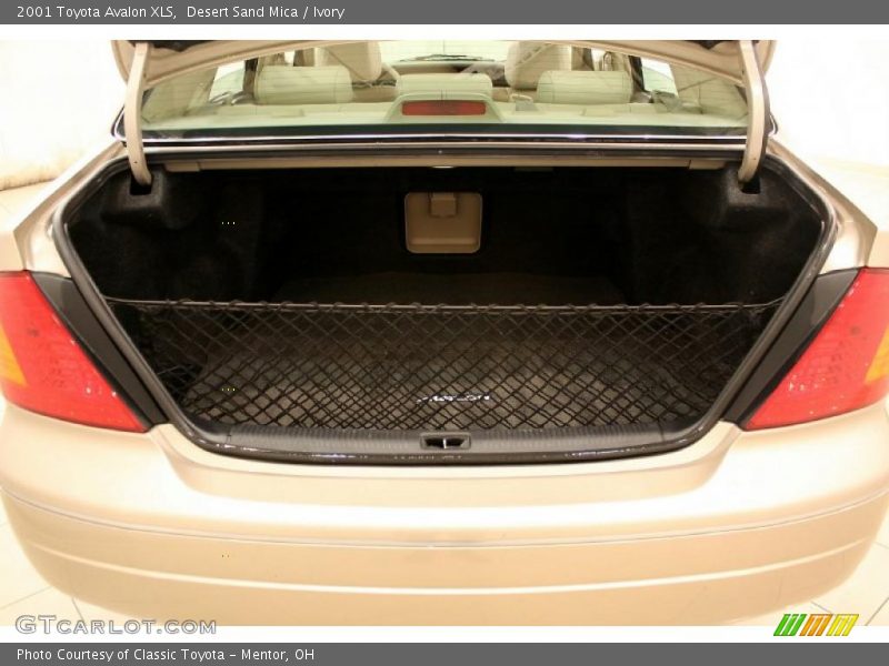 Desert Sand Mica / Ivory 2001 Toyota Avalon XLS