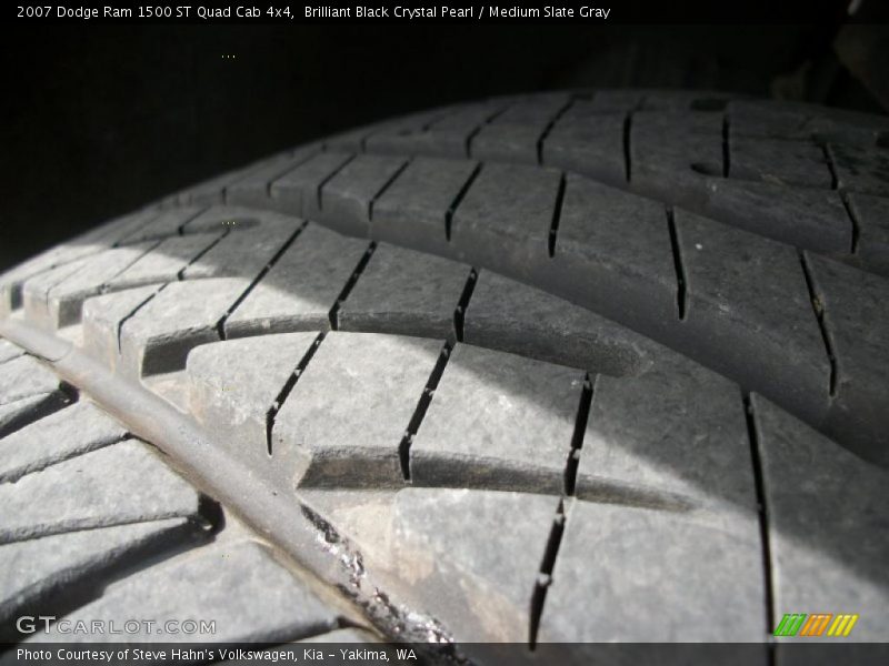 Brilliant Black Crystal Pearl / Medium Slate Gray 2007 Dodge Ram 1500 ST Quad Cab 4x4