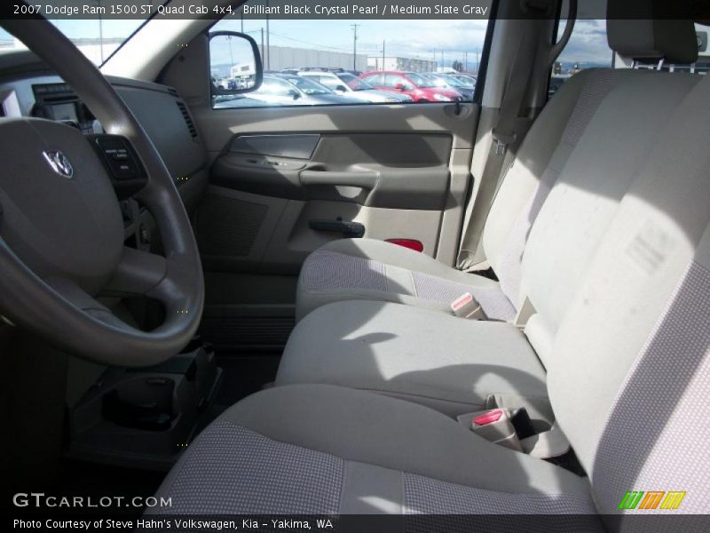 Brilliant Black Crystal Pearl / Medium Slate Gray 2007 Dodge Ram 1500 ST Quad Cab 4x4