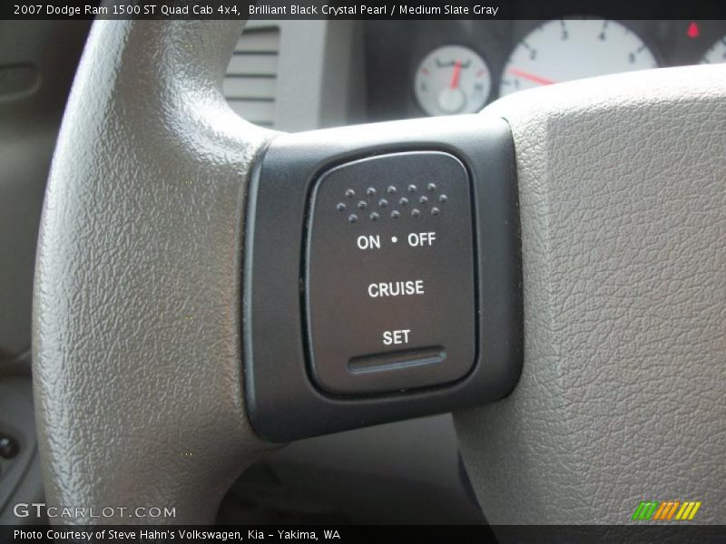 Brilliant Black Crystal Pearl / Medium Slate Gray 2007 Dodge Ram 1500 ST Quad Cab 4x4