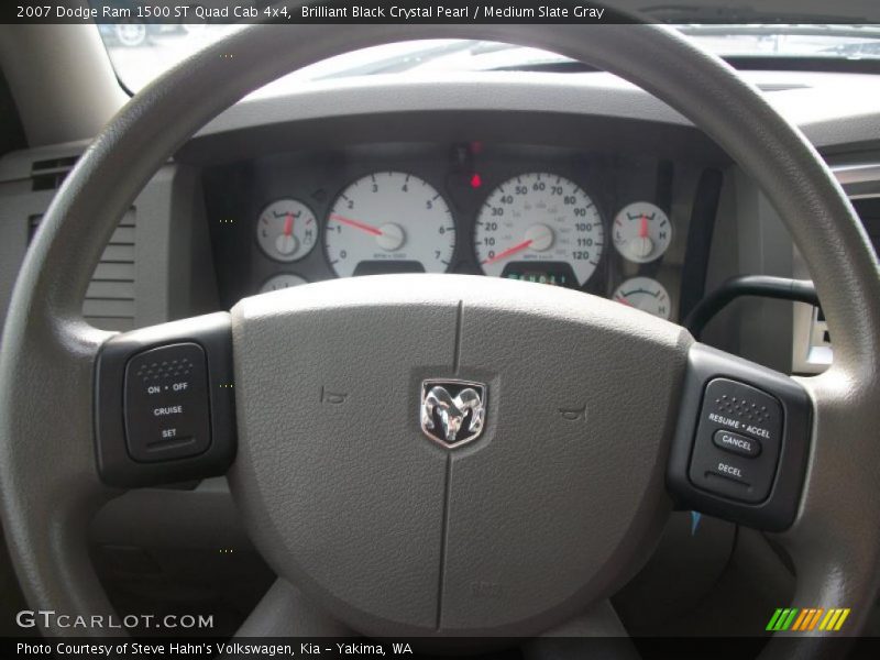 Brilliant Black Crystal Pearl / Medium Slate Gray 2007 Dodge Ram 1500 ST Quad Cab 4x4