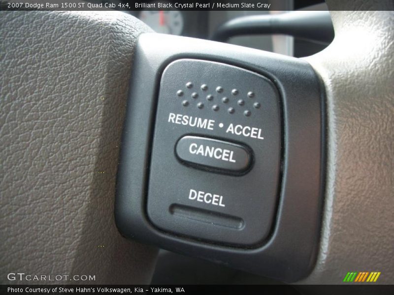 Brilliant Black Crystal Pearl / Medium Slate Gray 2007 Dodge Ram 1500 ST Quad Cab 4x4