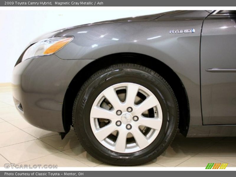 Magnetic Gray Metallic / Ash 2009 Toyota Camry Hybrid